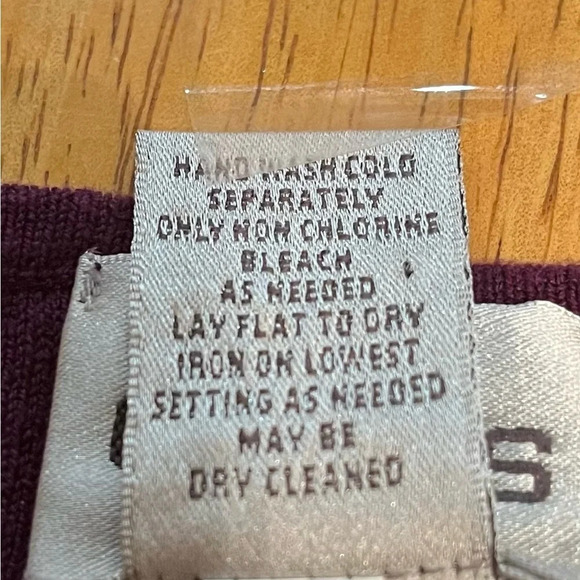 Chico’s silk blend tank top in maroon, size 2X (Chico’s size 2) - Picture 3 of 4